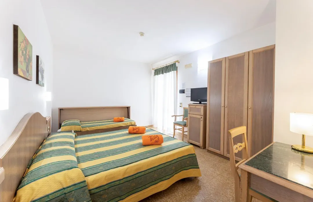 Hotel Thàlas Club-1