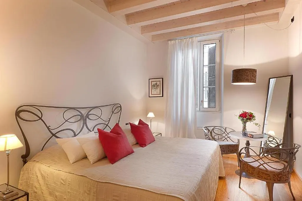 Boutique Room-1