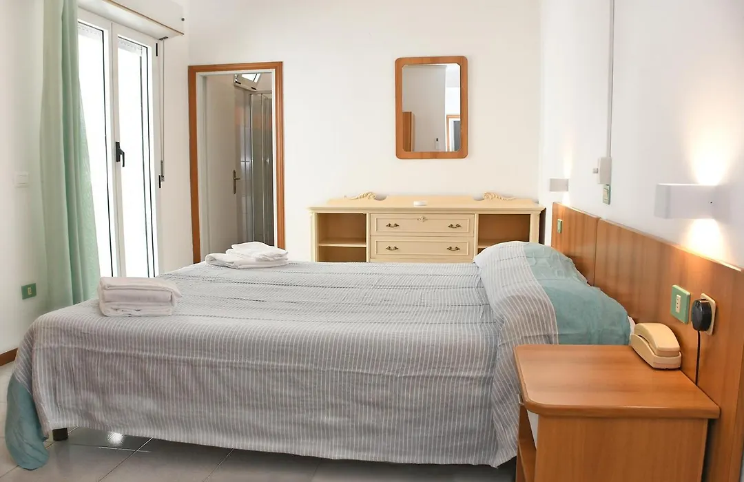 Hotel Exclusive - In Pieno Centro A Pochi Passi Dal Mare-1