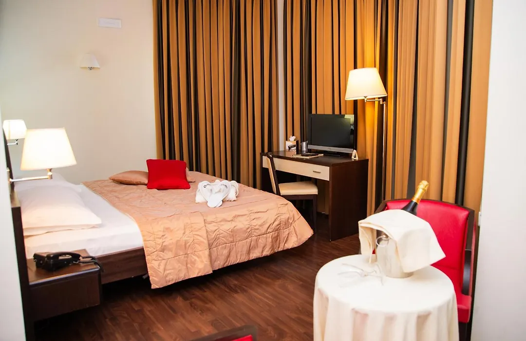 Gullo Hotel-1