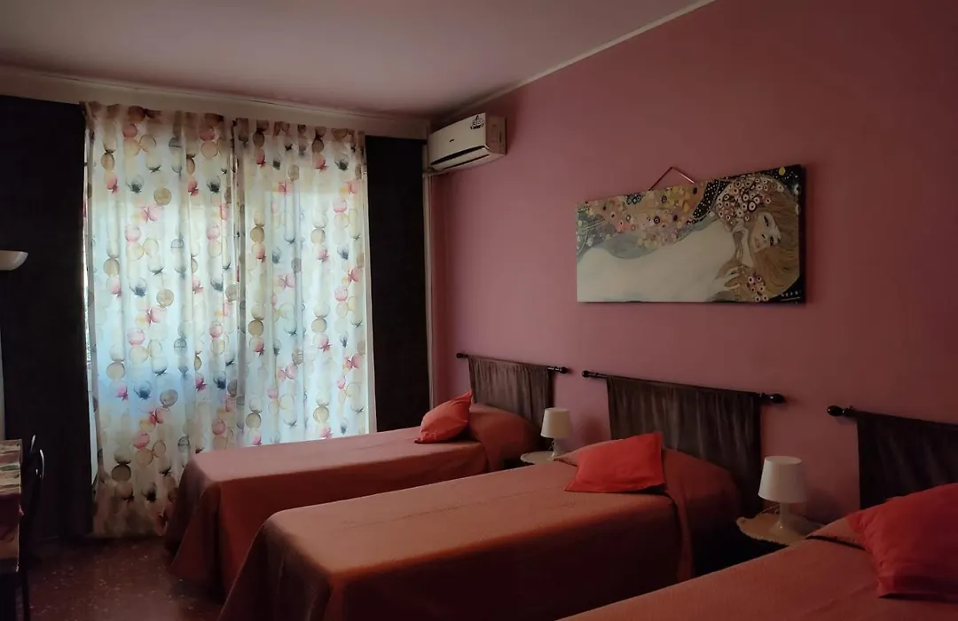 Cosmopolitan B&B-1