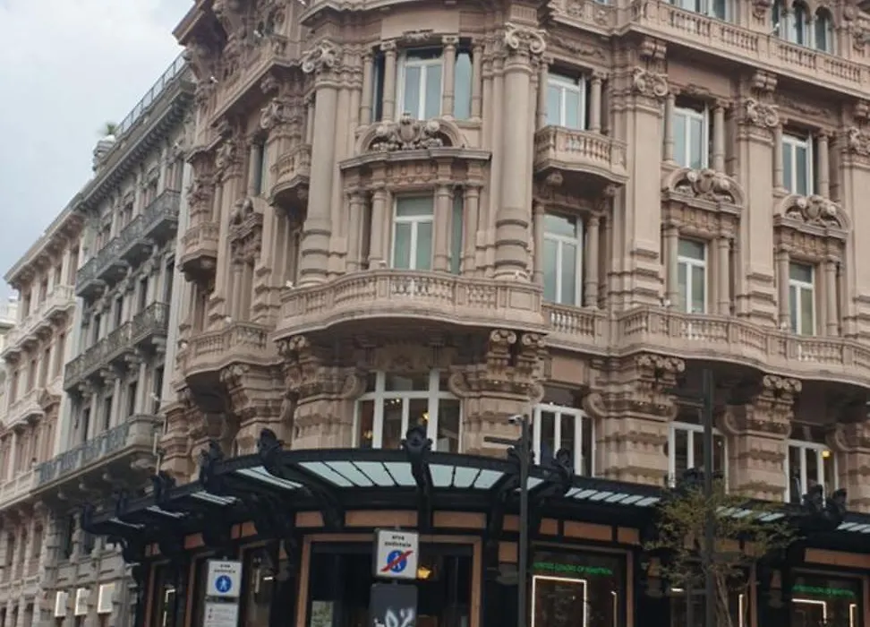 Cosmopolitan-Bari-1
