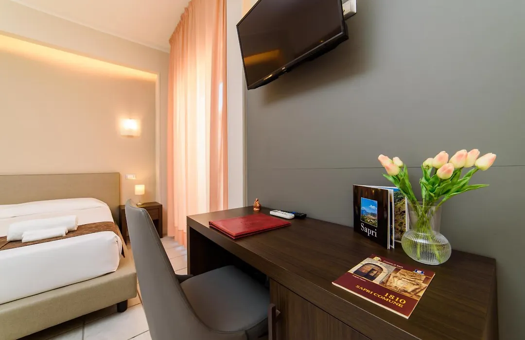 Hotel Tirreno-1