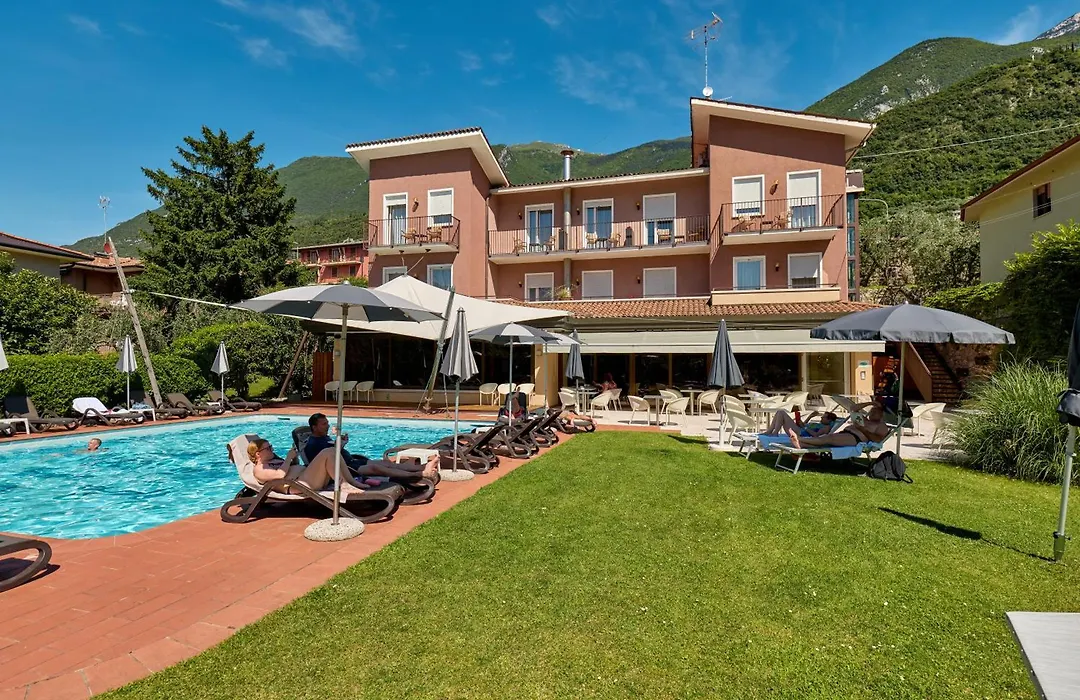 Hotel Luna Rossa-1