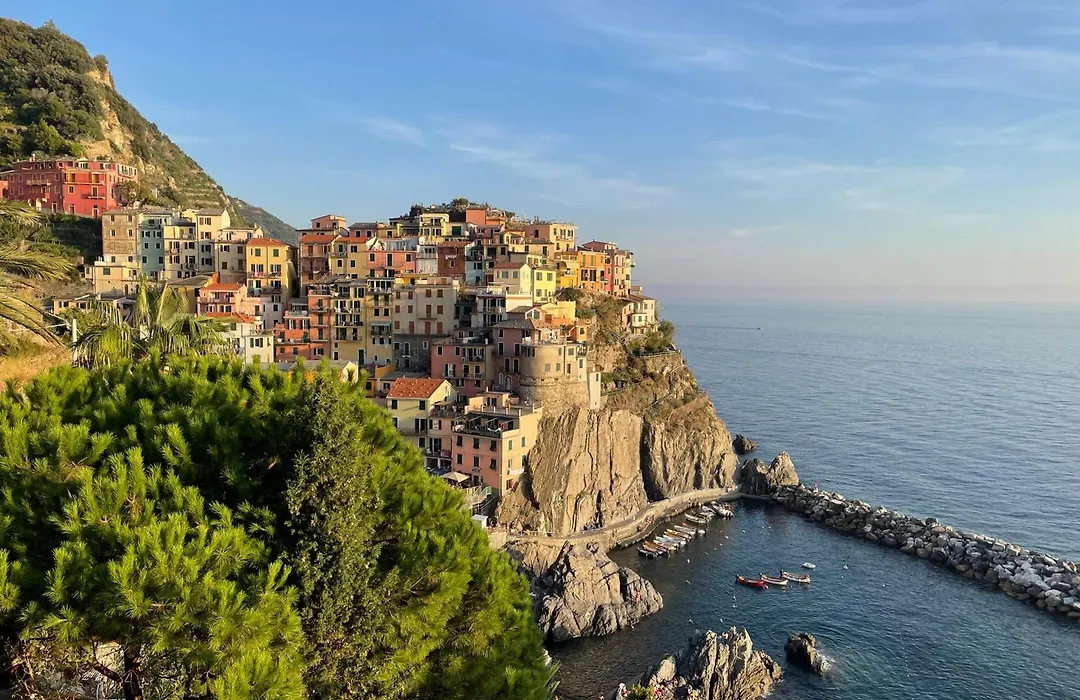 Salty Dreams Manarola-1