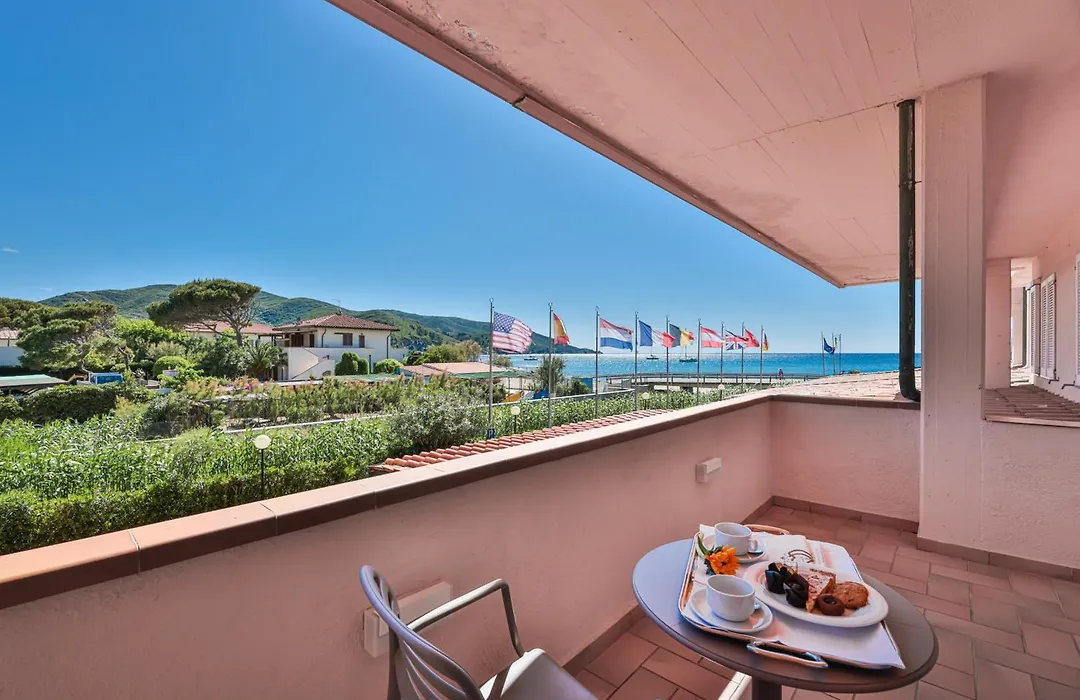 Hotel Riva Del Sole-1