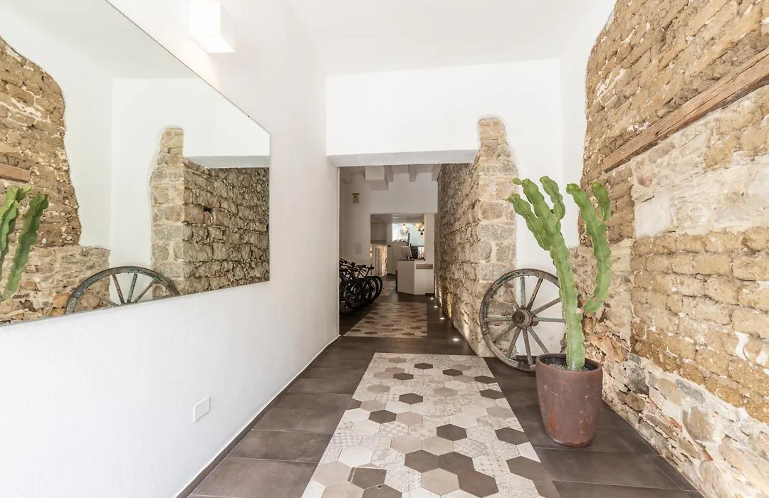 Aras Hotel Boutique-1