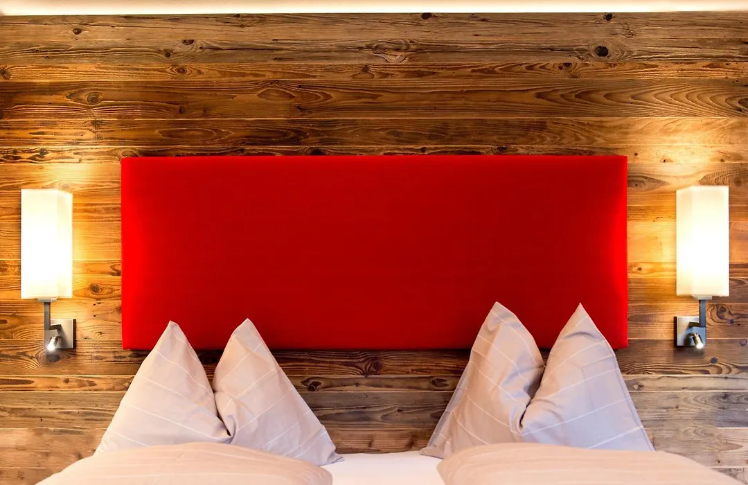 Hotel Paradies-1