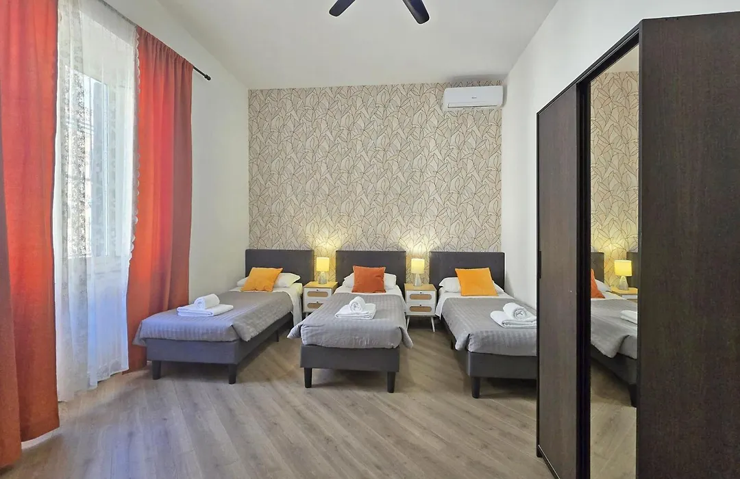 Myomax Guesthouse Hospety Group-1