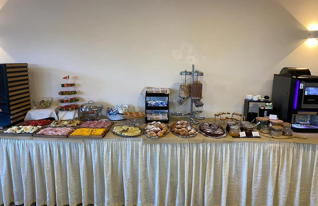 Hotel Monti-1