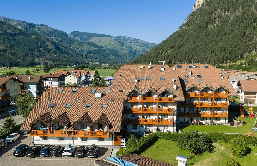 Aparthotel Majestic-1