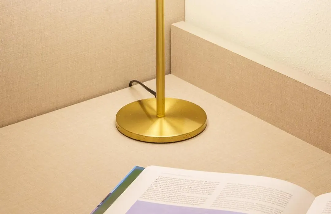 Golden Hotel-1