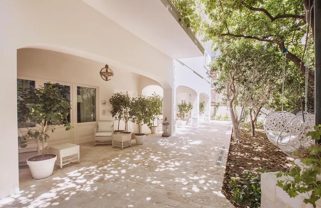 Domus Florum Sorrento-1