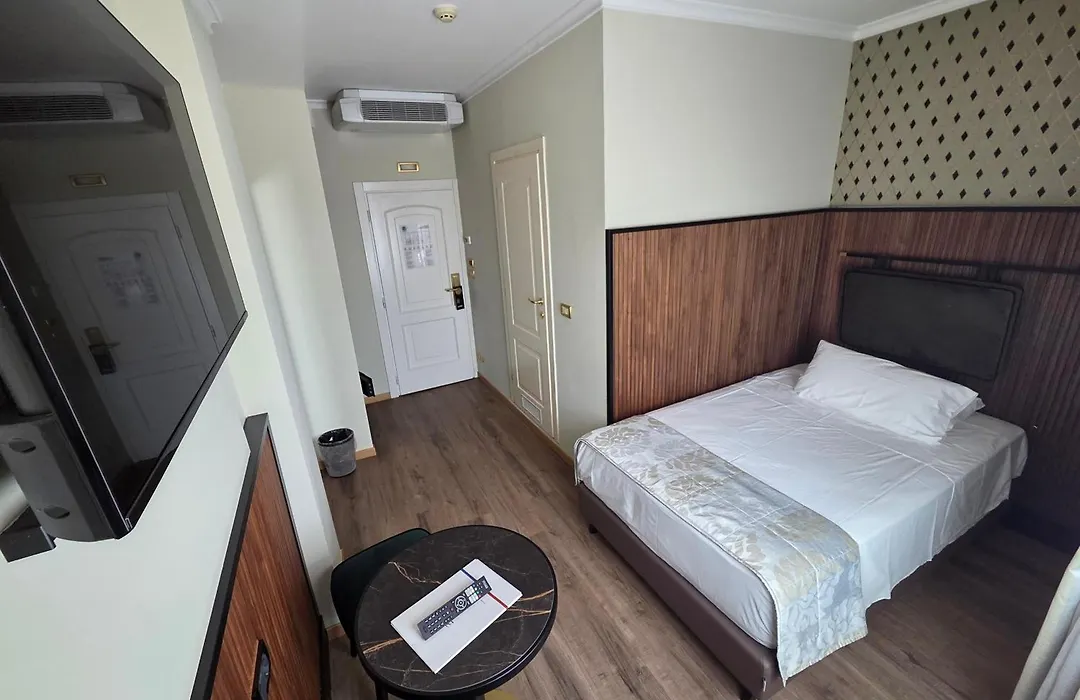 Zanhotel Tre Vecchi-1