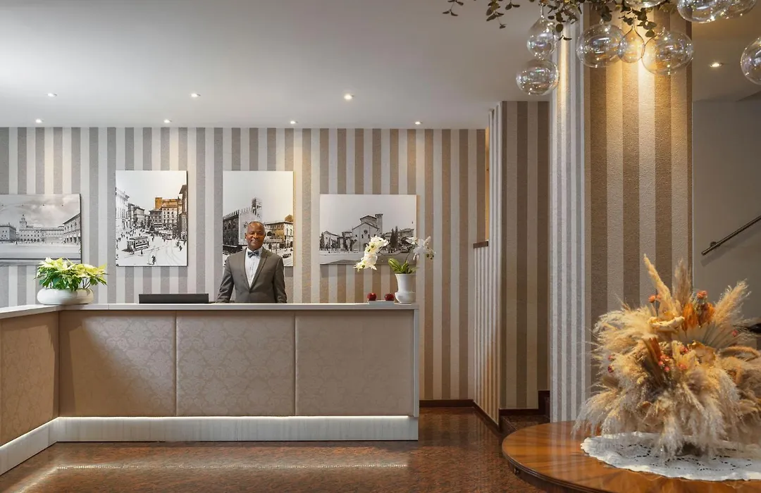 Hotel Re Enzo-1