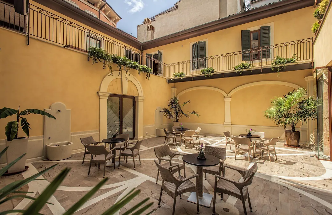 Hotel Colomba D'Oro-1