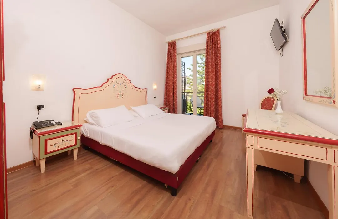 Aequa Hotel-1