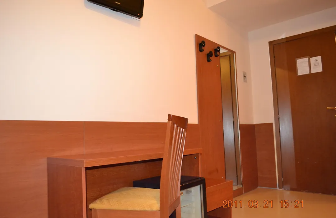Hotel Everest-1