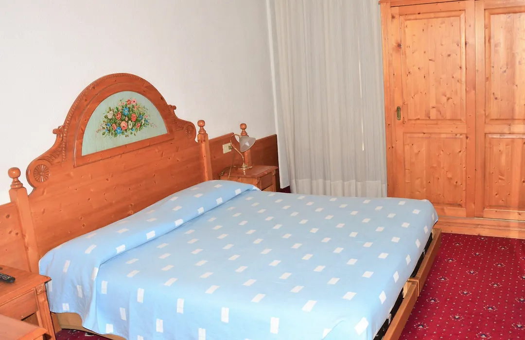 Hotel Pinzolo-Dolomiti-1