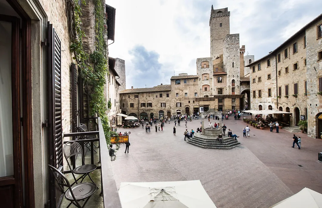 Hotel La Cisterna-1