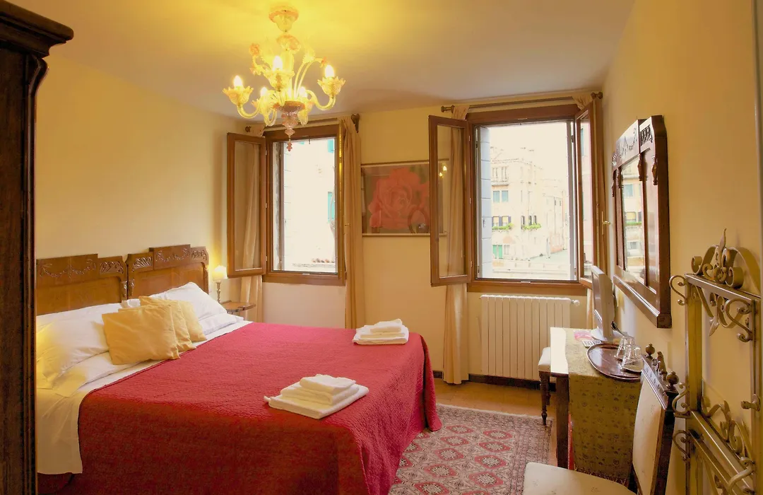 3749 Pontechiodo-1