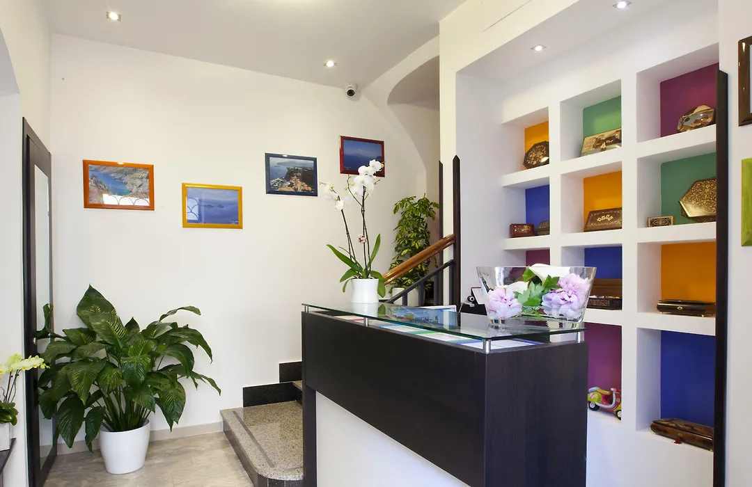 Sorrento Flats-1