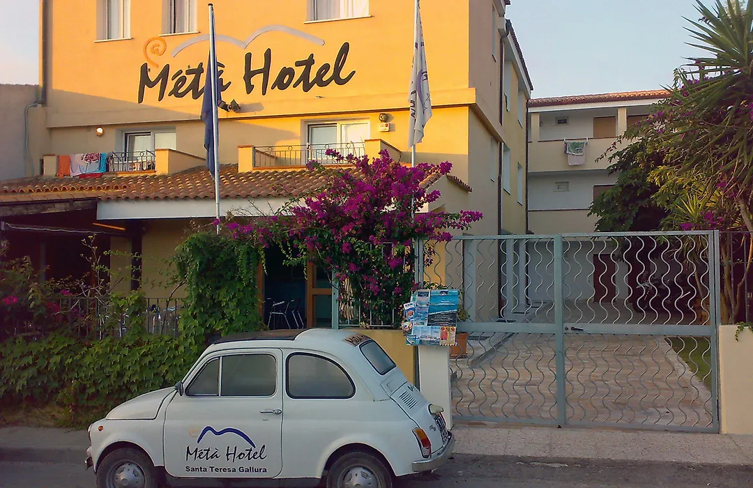 Meta Hotel-1