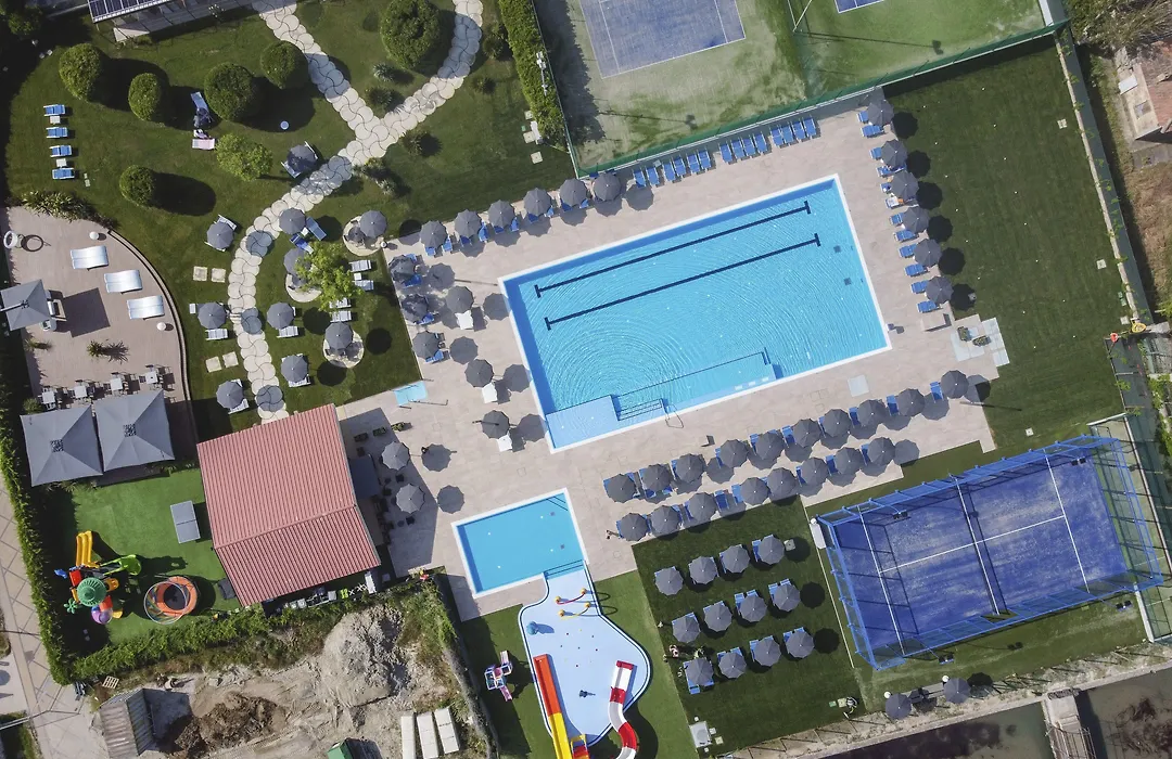 Hotel Baya - in centro, sul mare-1