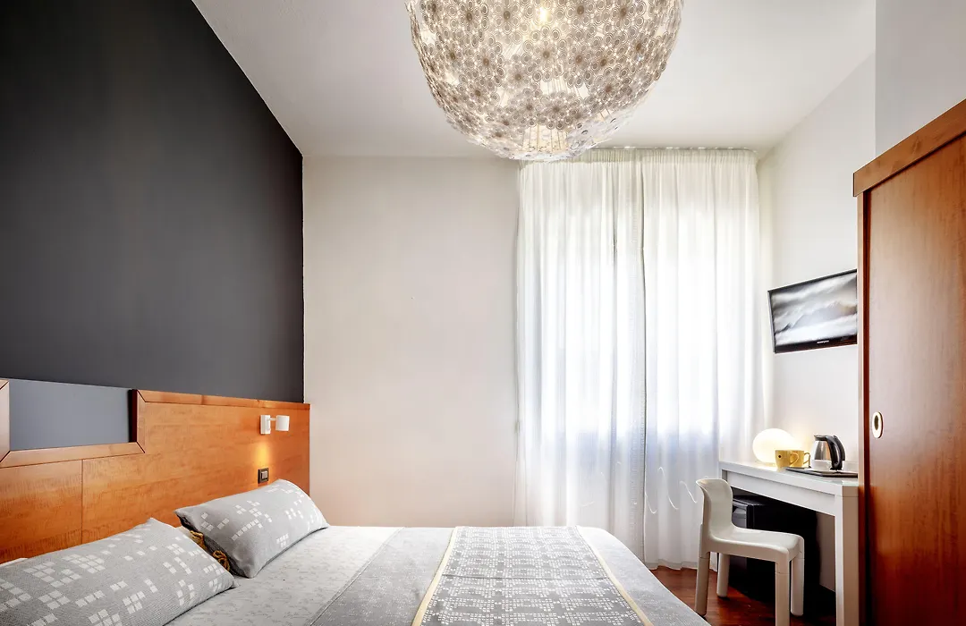 Euro Hotel-1