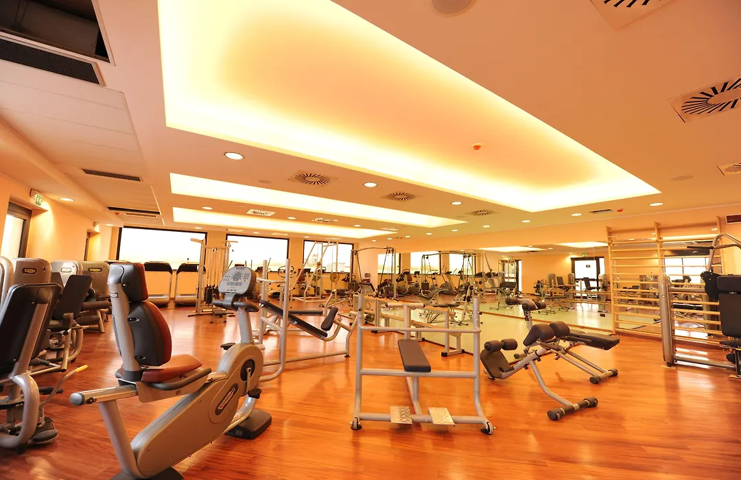 Grand Hotel Paradiso-1