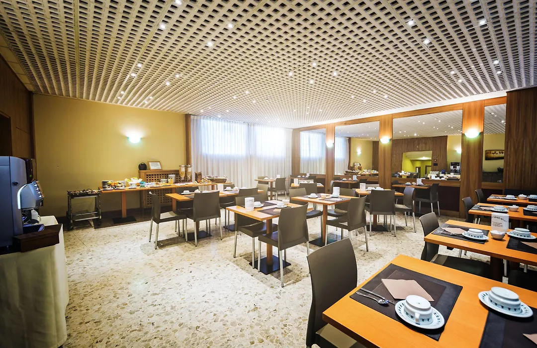 Hotel Roma-1