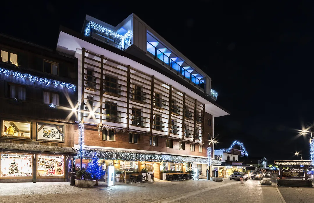 Majestic Hotel-1