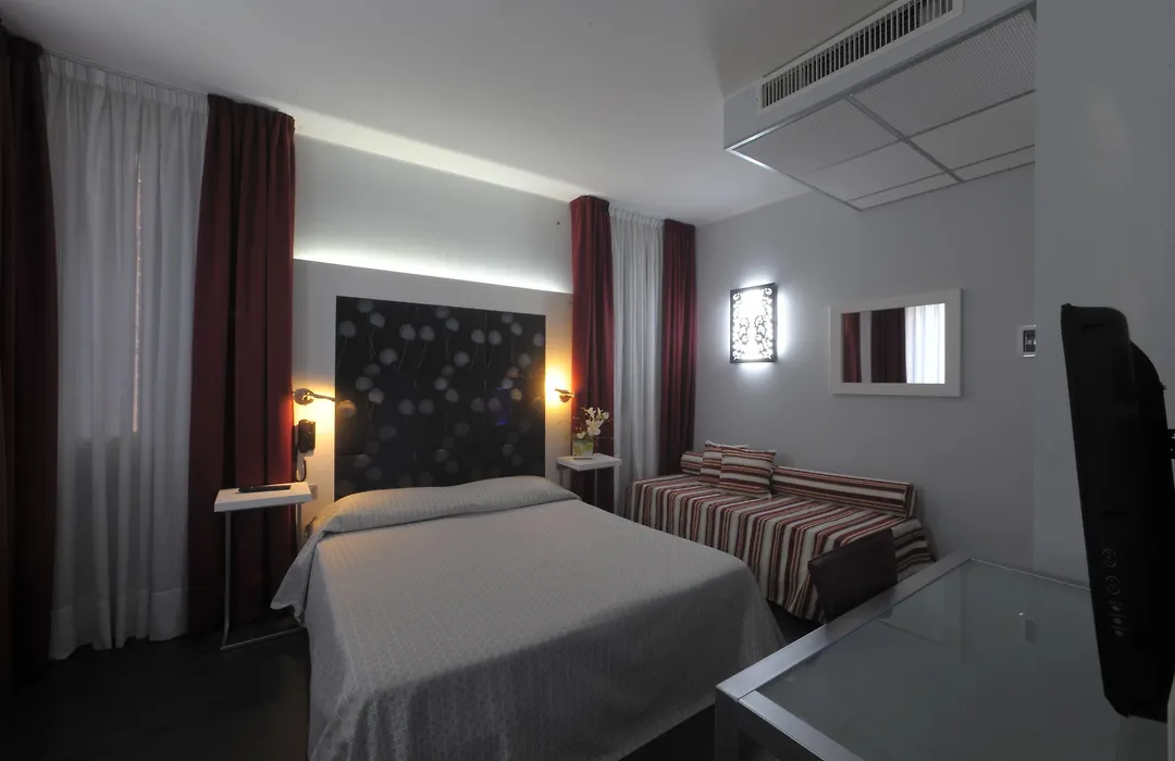 Hotel Aaron-1