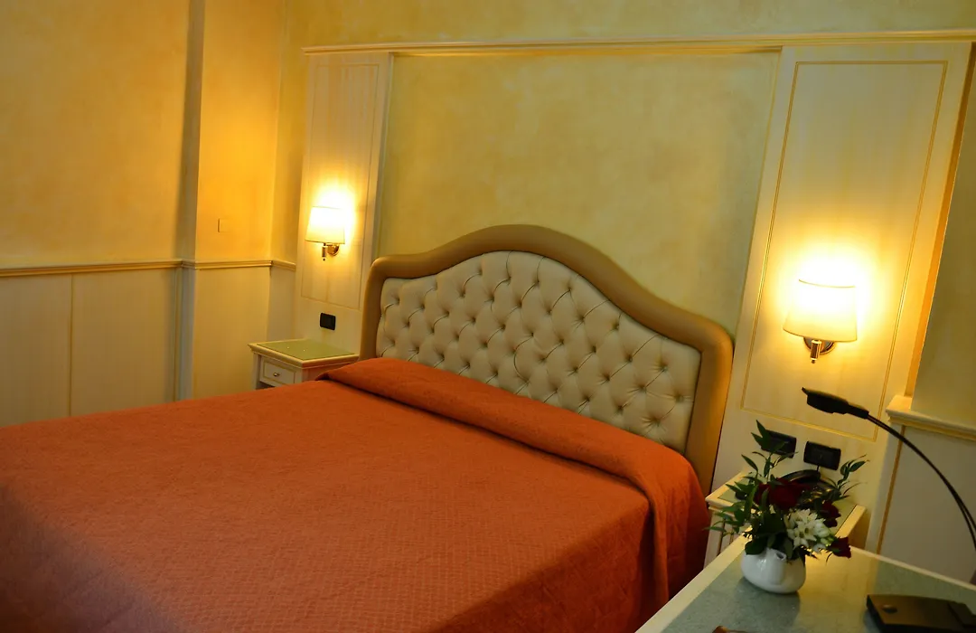 Hotel Regina-1