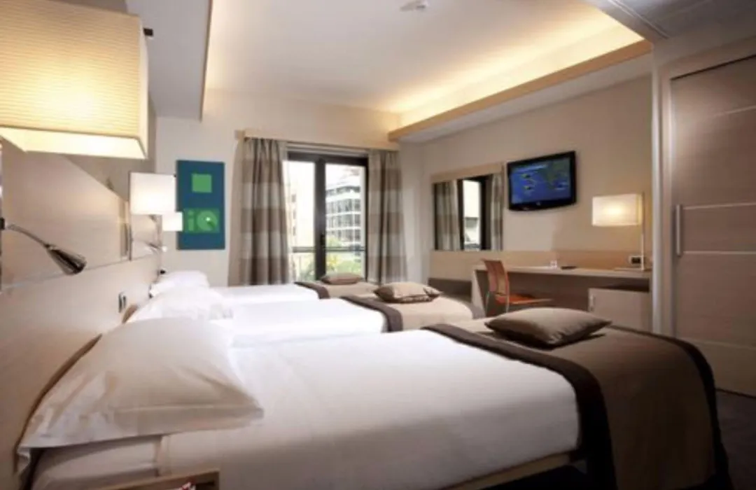 Iq Hotel Roma-1