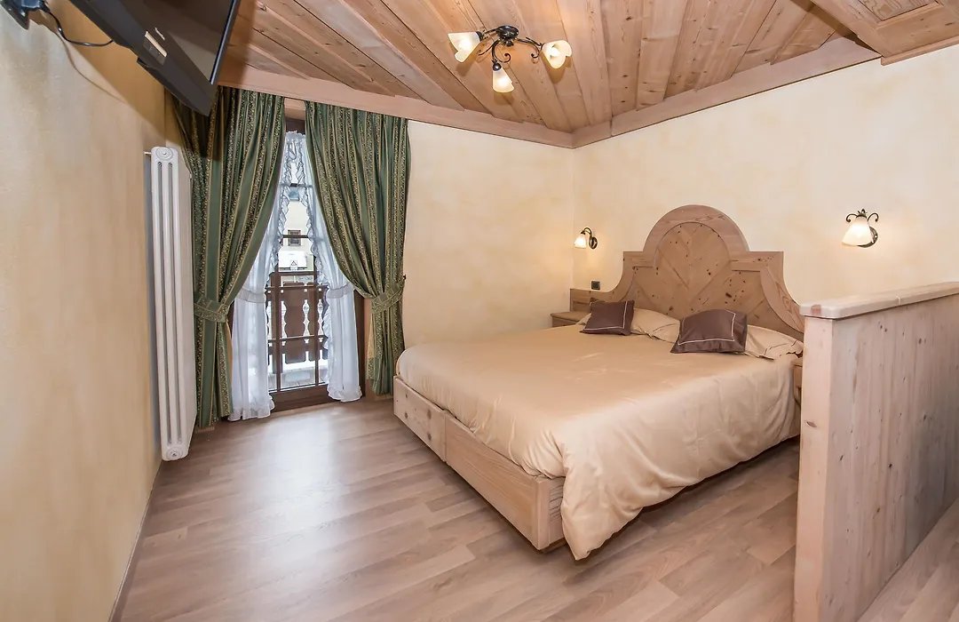Hotel Capriolo-1