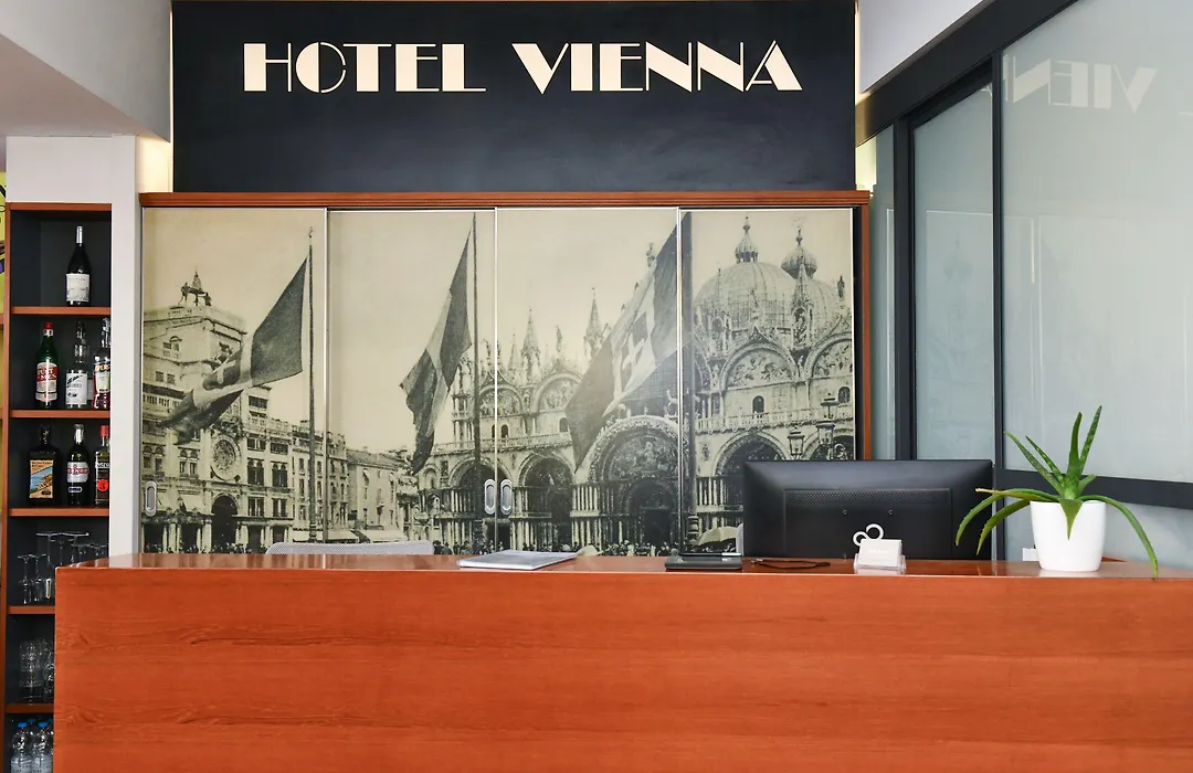 Hotel Vienna-1