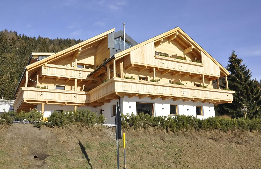 Hotel Rosengarten-1