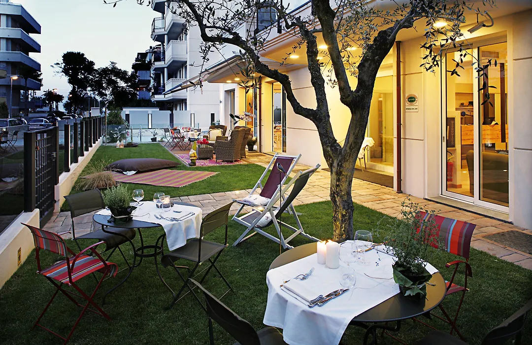 D-Place Hotel & Suite-1