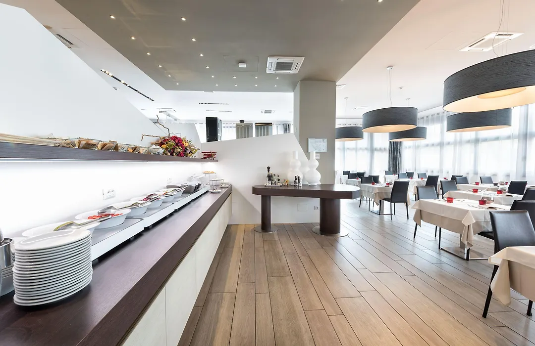 Db Hotel Verona Airport Congress & Spa-1