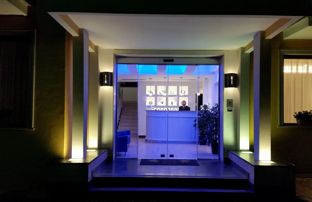 Hotel Leone-1