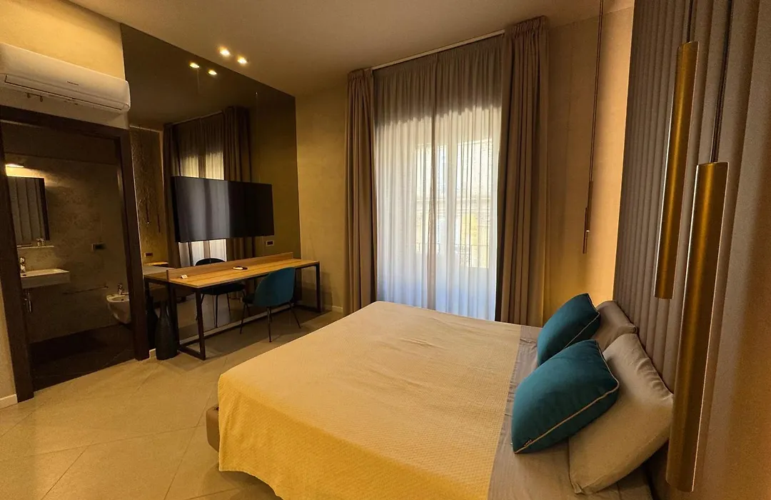 Tropicana Room-1