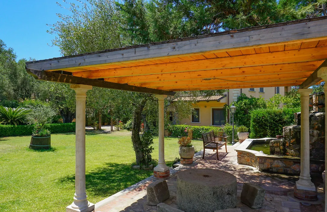 Residence e B&B Villamirella-1
