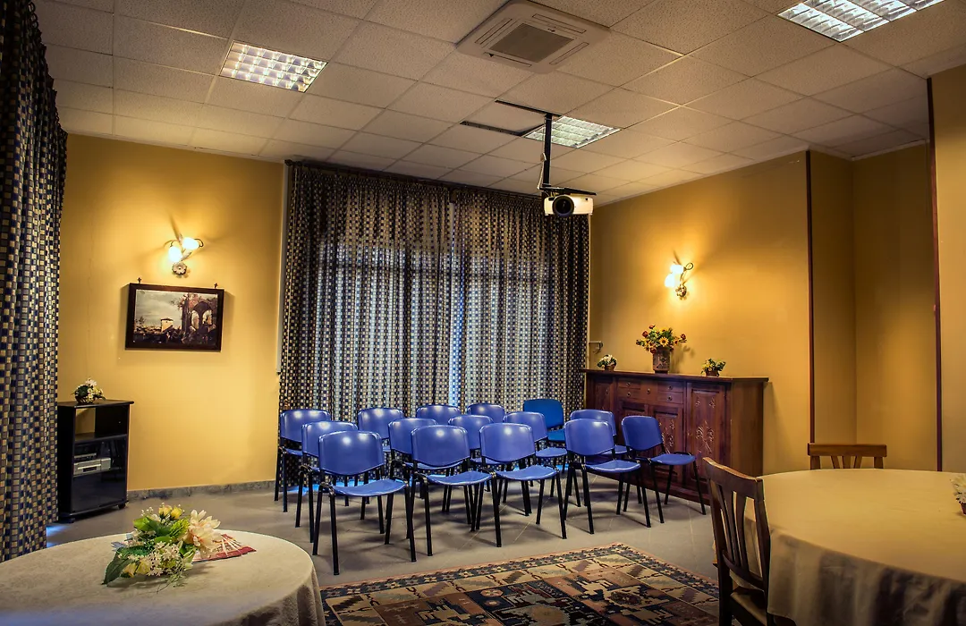 Greta Rooms Hotel-1