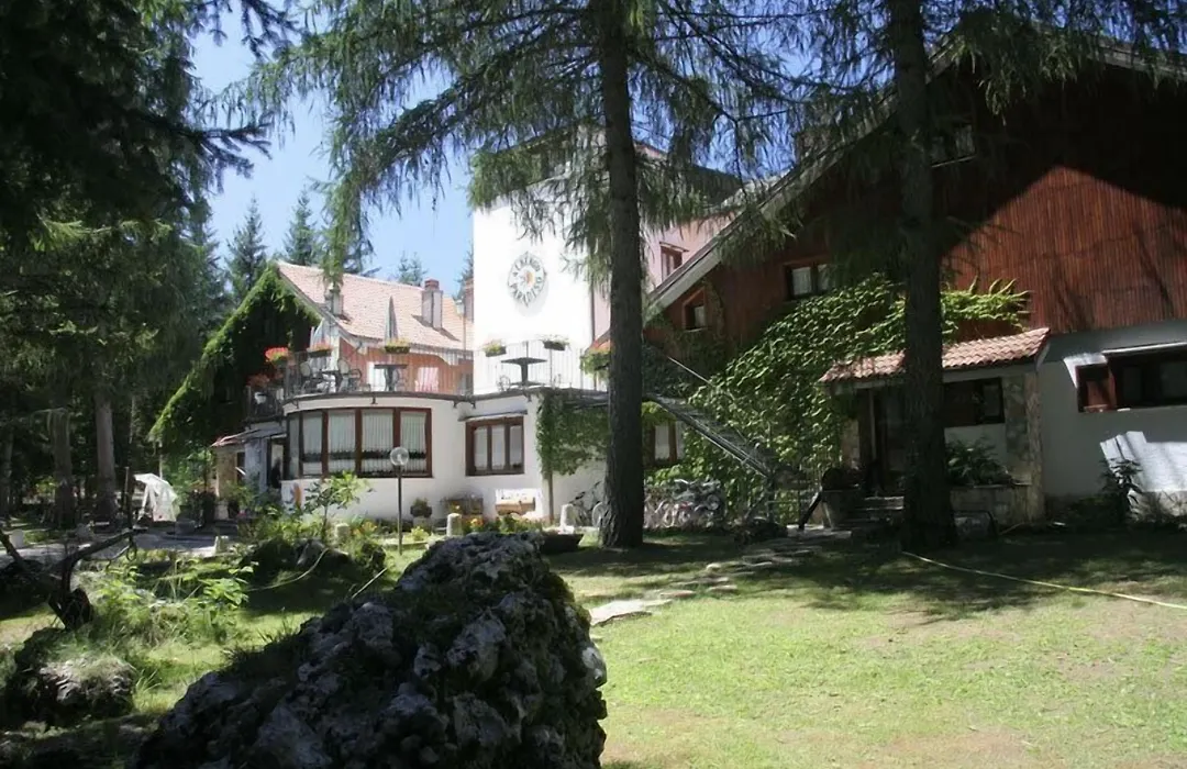 LH Albergo Il Paradiso-1