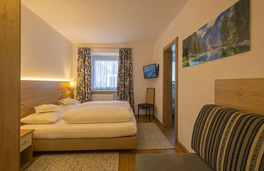 Hotel Dolomiten-1