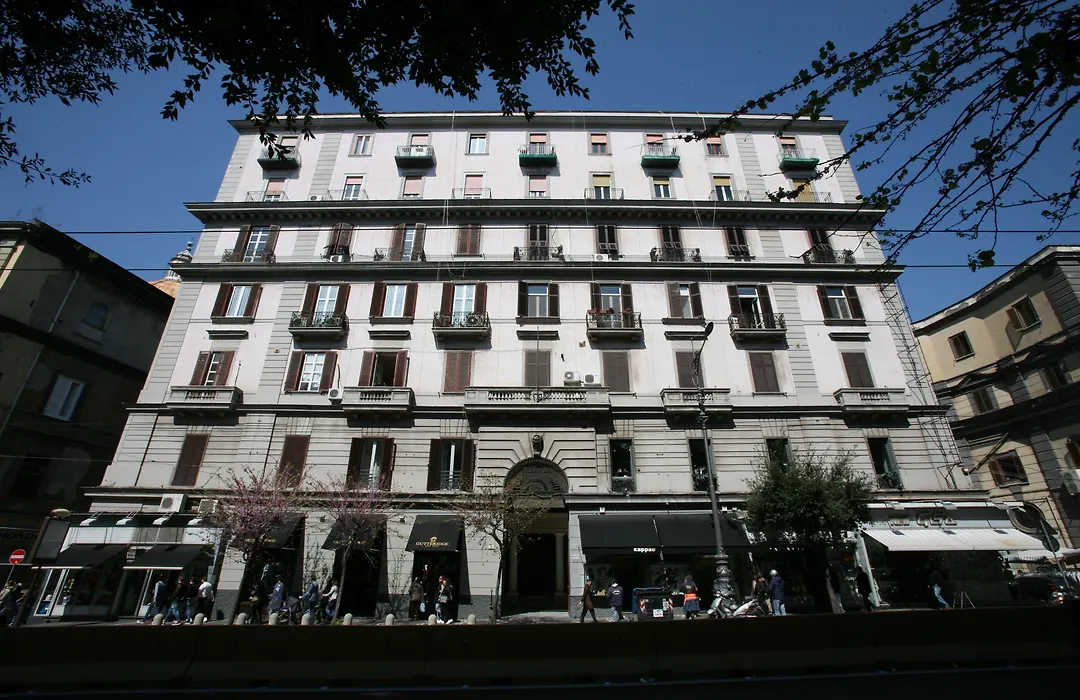 Napoli Suite-1