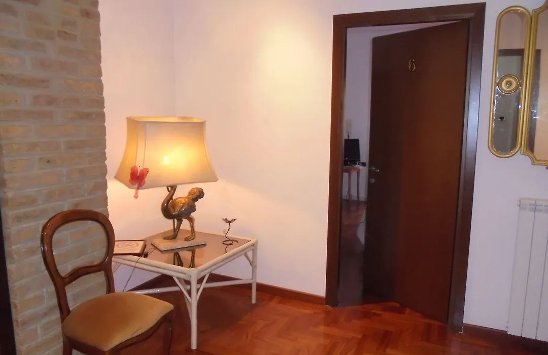 Max House-1