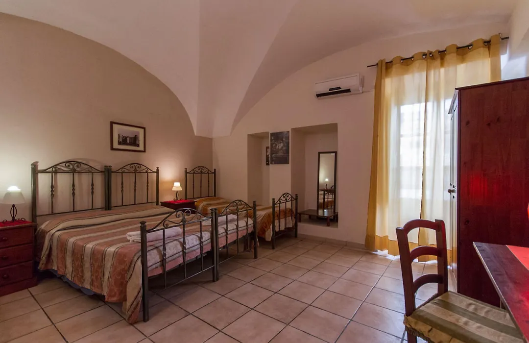 Albatro Rooms-1