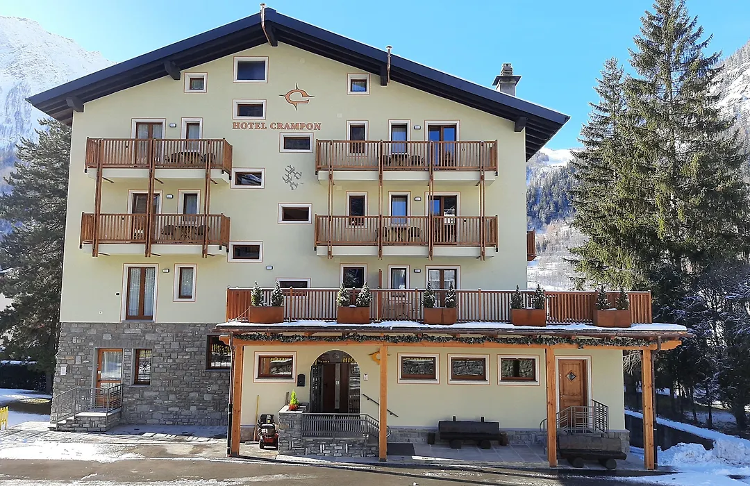 Hotel Crampon-1